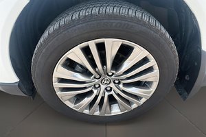 2024 Toyota VENZA HYBRID Venza XLE