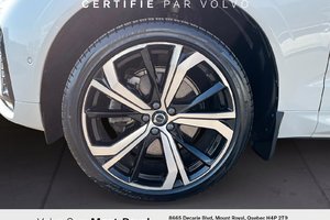 Volvo XC60 Ultimate Dark Theme B6 2023