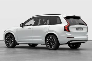 2026 Volvo XC90 HYBRIDE RECHARGEABLE PLUS VERSION FONCÉE