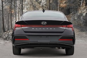 2025 Hyundai Elantra Preferred