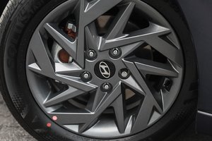 2025 Hyundai Elantra Preferred