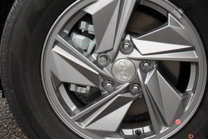2025 Hyundai Elantra Essential