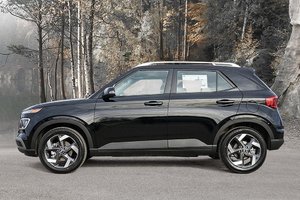 2025 Hyundai Venue Ultimate - Black interior