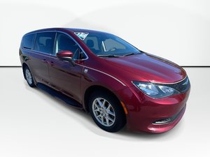 2022 Chrysler GRAND CARAVAN SXT | Cam | PwrDoors |USB | Warranty to 2027