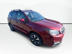 2017 Subaru Forester i Touring w/Tech Pkg | Roof | Cam | USB