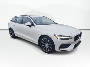 2021 Volvo V60 Momentum | Roof | Nav | Cam | USB