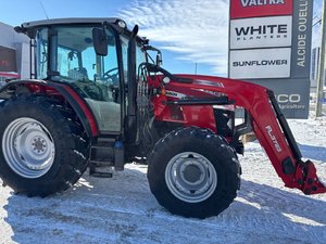 MASSEY FERGUSON 5710  2023
