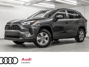 2025 Toyota RAV4 XLE 8 ROUES
