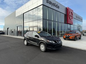 Nissan Qashqai S FWD CVT 2017