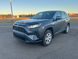 2022 Toyota RAV4 LE FWD