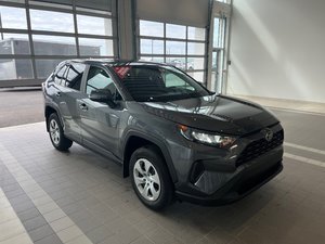 Toyota RAV4 LE 2022