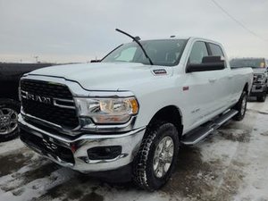 2022 Ram 2500 Big Horn Crewcab 6.4L V8