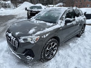 2022 Audi Q3 Progressiv Quattro S-Line Black Optik