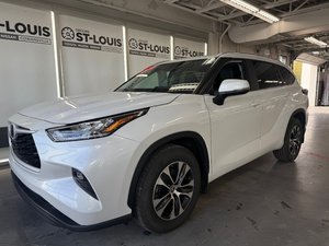 2025 Toyota Highlander XLE AWD