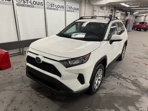 Toyota RAV4 LE AWD 2021