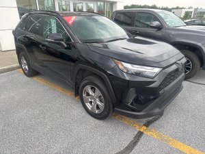 Toyota RAV4 XLE 2022