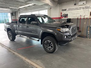 Toyota Tacoma TRD sport 2022