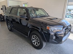 2022 Toyota 4Runner TRD OFF ROAD AWD,