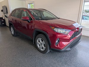 2021 Toyota RAV4 XLE AWD,