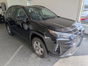 Toyota RAV4 XLE AWD. TOIT, MAGS 2022