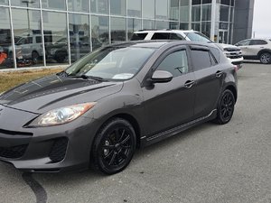 2013  Mazda3 GS-SKY