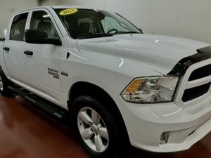 2023 Ram 1500 Classic Express 4x4 Crew Cab