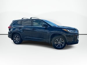 2019 Toyota Highlander XLE | Roof | Lthr | Cam | Bluetooth | Aux | USB
