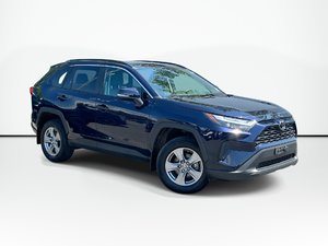 2024 Toyota RAV4 XLE | Cam | USB | HtdWheel | Warranty to 2029
