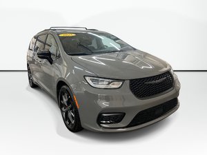 2025 Chrysler Pacifica Limited | Leather | Roof | Nav | Cam | USB