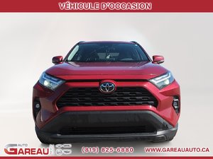 Toyota RAV4 XLE 2024