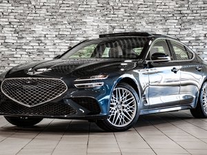 GENESIS G70 2.0T ADVANCED AWD 252HP CUIR TOIT NAV CAMERA 2023