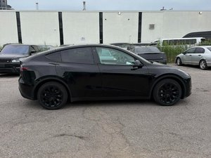 Tesla Model Y Long Range 2022