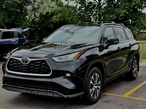 2021 Toyota Highlander XLE Night Package Toit Cuir