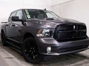 Ram 1500 Classic EXPRESS + NIGHT ED + 4X4 + CREW CAB + V8 HEMI 5.7L 2021