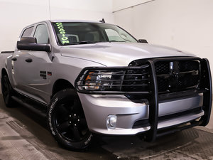 Ram 1500 Classic EXPRESS + CREW CAB + 4X4 + NIGHT EDITION + V8 5.7L 2021