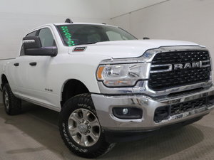 Ram 3500 BIG HORN + 4X4 CREW CAB + V8 HEMI 6.4L 2024