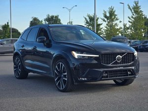 Volvo XC60 B5 Ultimate Dark Theme AWD | CUIR | NAV | TOIT PANO | CAMÉRA 360 | BOWERS & WILKINS | CARPLAY +++ 2024