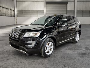 Ford Explorer XLT AWD | 7 passagers | toit ouvrant | 2017