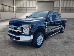 2019 Ford F-250 SUPER DUTY CREW CAB 4WD | 6 passagers |