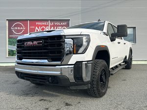 GMC Sierra 2500HD Pro Crew Cab 4X4 2025