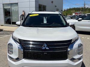 2022 Mitsubishi Outlander LE Premium