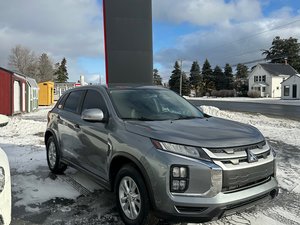 2022 Mitsubishi RVR SE