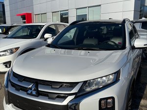 2023 Mitsubishi RVR GT