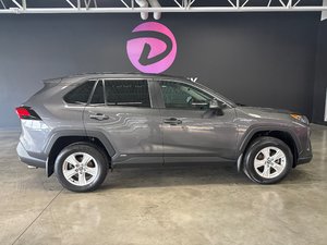 Toyota RAV4 Hybrid LE 2020