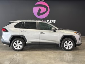 Toyota RAV4 LE 2025