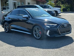 Audi S3 SEDAN Komfort CUIR TOIT OUVRANT SEULEMENT 036723 KM 2023
