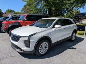 Cadillac XT4 LUXURY CUIR NAVIGATION SEULEMENT 017887 KM 2024