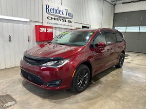 2020 Chrysler PACIFICA Launch Edition