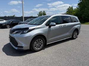 2024 Toyota Sienna XLE 8 places