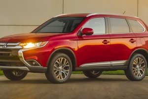 2018 Mitsubishi Outlander ES